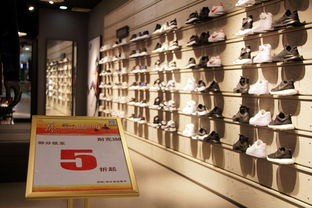 理想城购物中心1周年庆 新世界百货全品折扣，超市万件低价，10万大奖等你来抽！